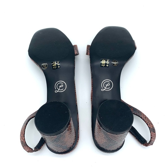 Chinese Laundry Yumi Snakeskin Brown Sandals - Picture 7 of 8